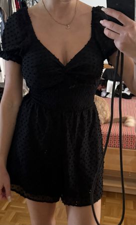Schwarzer Sommer Jumpsuit, Grösse XS, ideal für den Sommer!