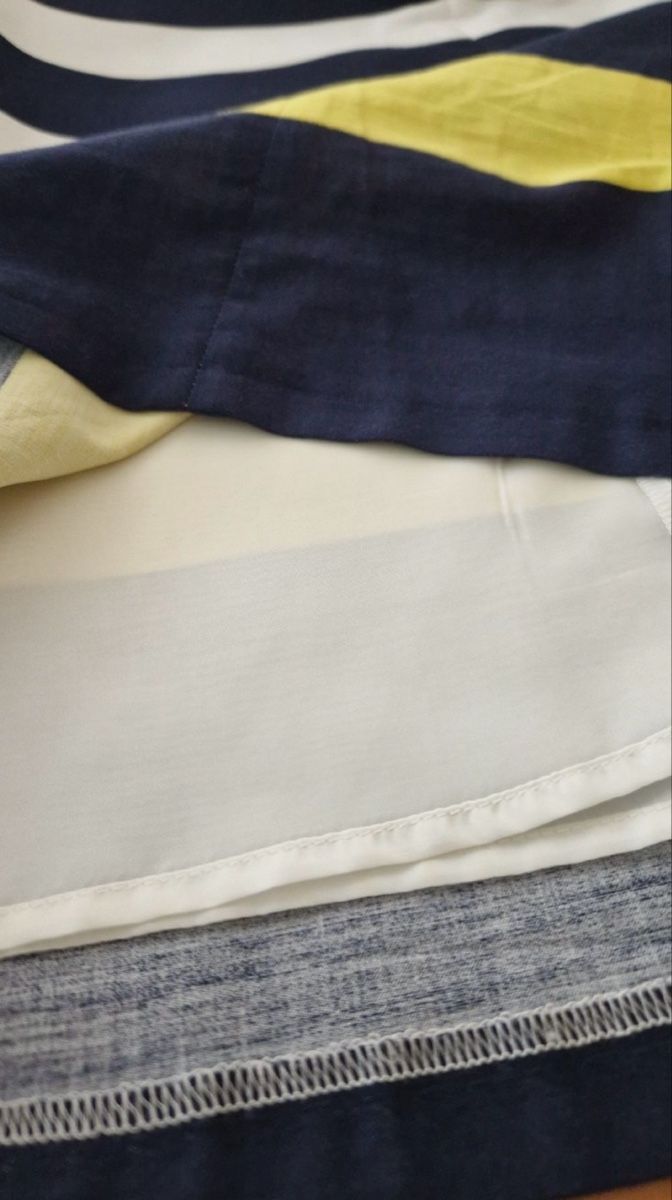 Vestiti: Superbe robe Jake's Collection rayée, taille 38 – Usato da Lutry venduto da Ronaldf 4