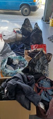 Konvolut Kleidung Herren Jacken Anzüge Hosen export flohmark