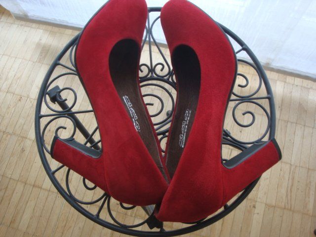 Damenschuhe: roter Pumps – Gebraucht aus Thun von Ereli47 3