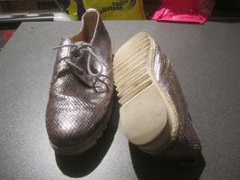 Halbschuh Grösse 37, silbrig/bronce glänzend