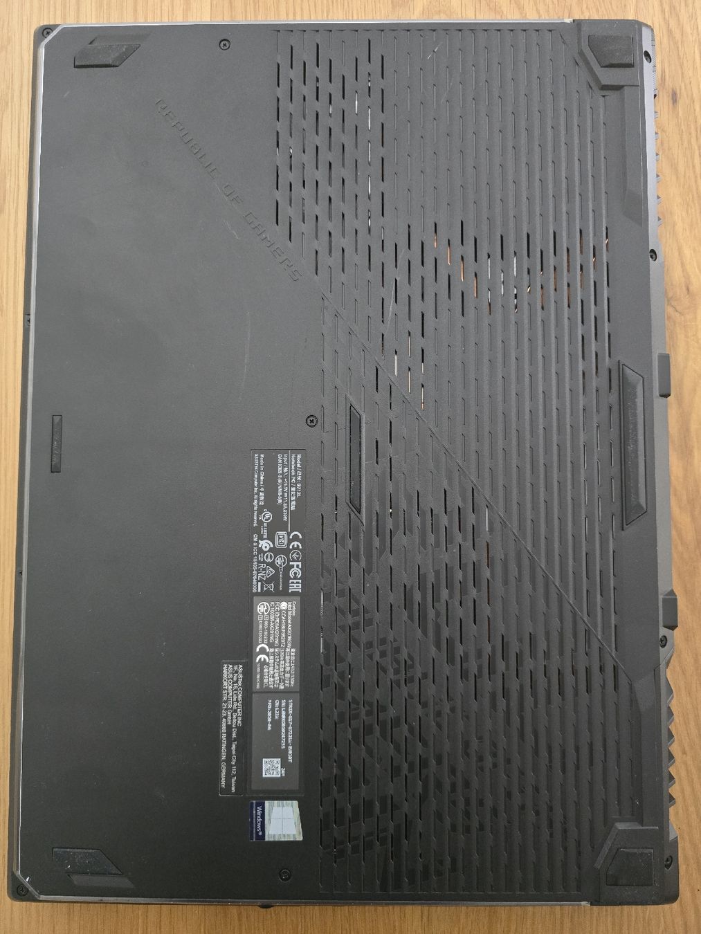 Asus Notebooks: ASUS ROG Strix G17 | wie neu | Updates + Neuinstallation – Gebraucht aus Salgesch von lucloc99 5