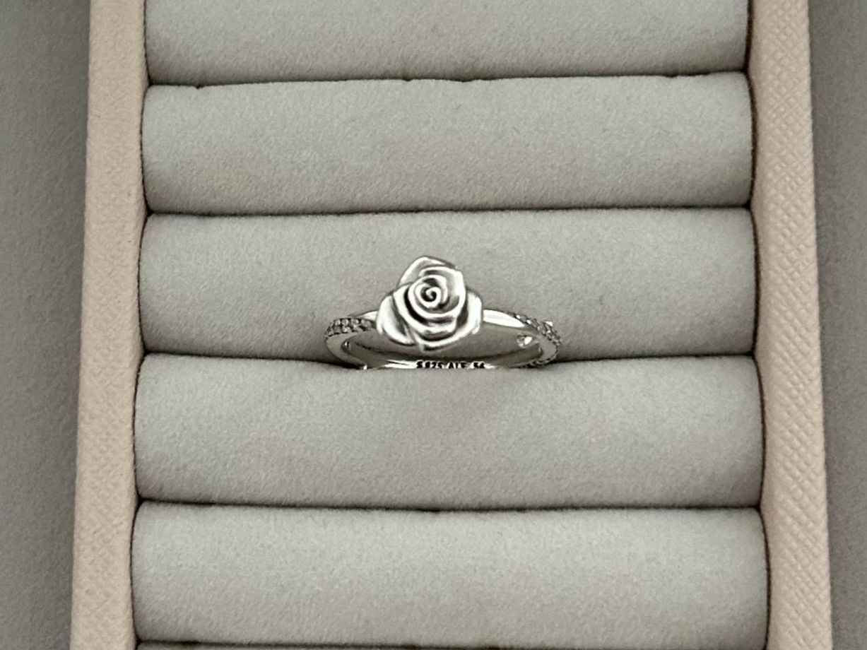 Pandora Anelli: Original Pandora Blühende Rose Ring - RRP CHF 59.00 – Usato da Rheinfelden venduto da Boutique_Luxe