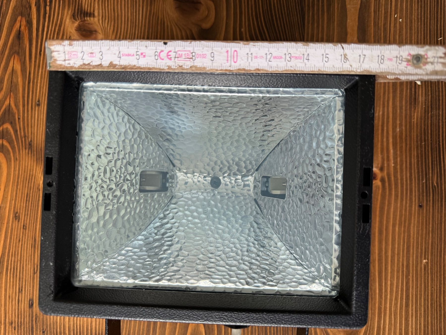 Lampade: Aussenlampe / Scheinwerfer - mit Halogen-Leuchtmittel 500W – Usato da Arisdorf venduto da imbeck 2