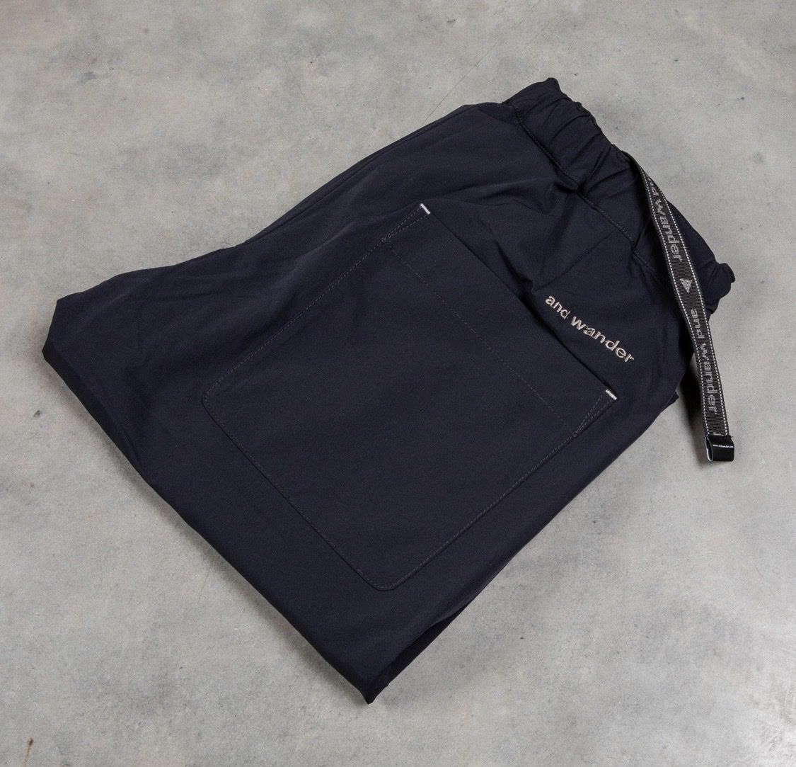 Pantaloni: And wander Hose – Usato da Zürich venduto da luxurylookbook 1