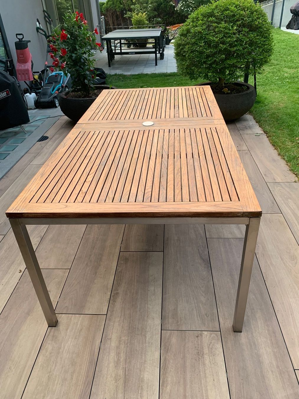 Gloster Tavoli: Gartentisch von Gloster mit 2 Erweiterungselementen – Usato da Wettswil venduto da MiViTaMa 1