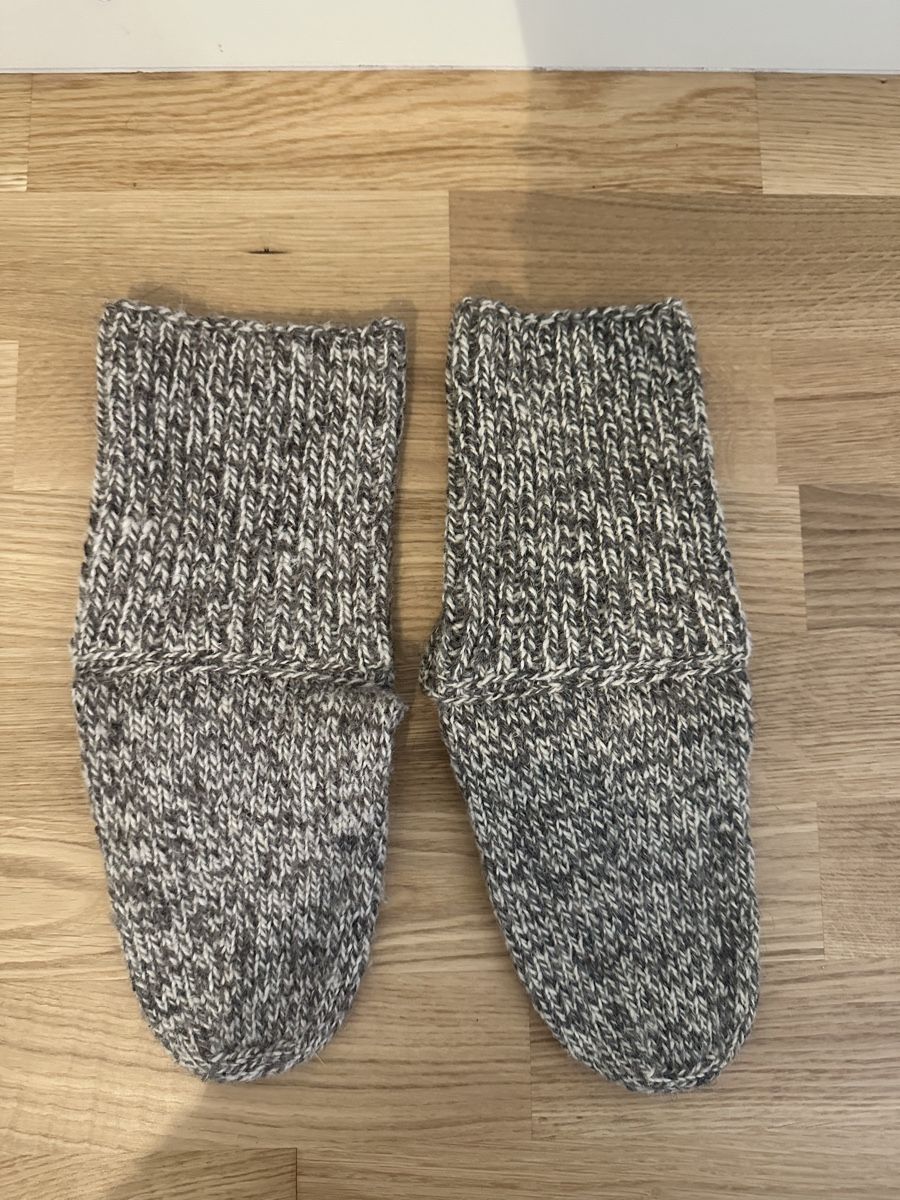 Scarpe da uomo: Hüttenschuhe HANDGEMACHT – Nuovo (secondo la descrizione) da Bern venduto da akl_sy9s