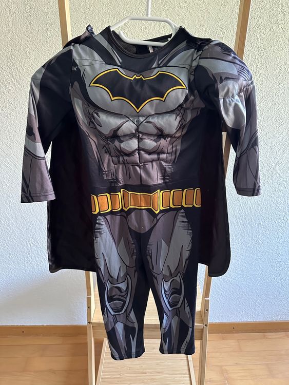 H&M Kinder Kostüm Batman mit Umhang und Handschuhe (Gebraucht) in ...