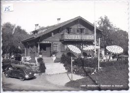 BOUSSENS, restaurant du chalet et la voiture d'un client