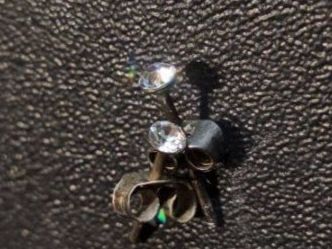 Orecchini pendenti & Orecchini a lobo: Ohr Ringe Brillanten oder Diamanten 2mm – Usato da Walterswil BE venduto da Lonitti