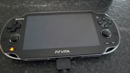 PS Vita mit 6 Spiele und Schutztasche