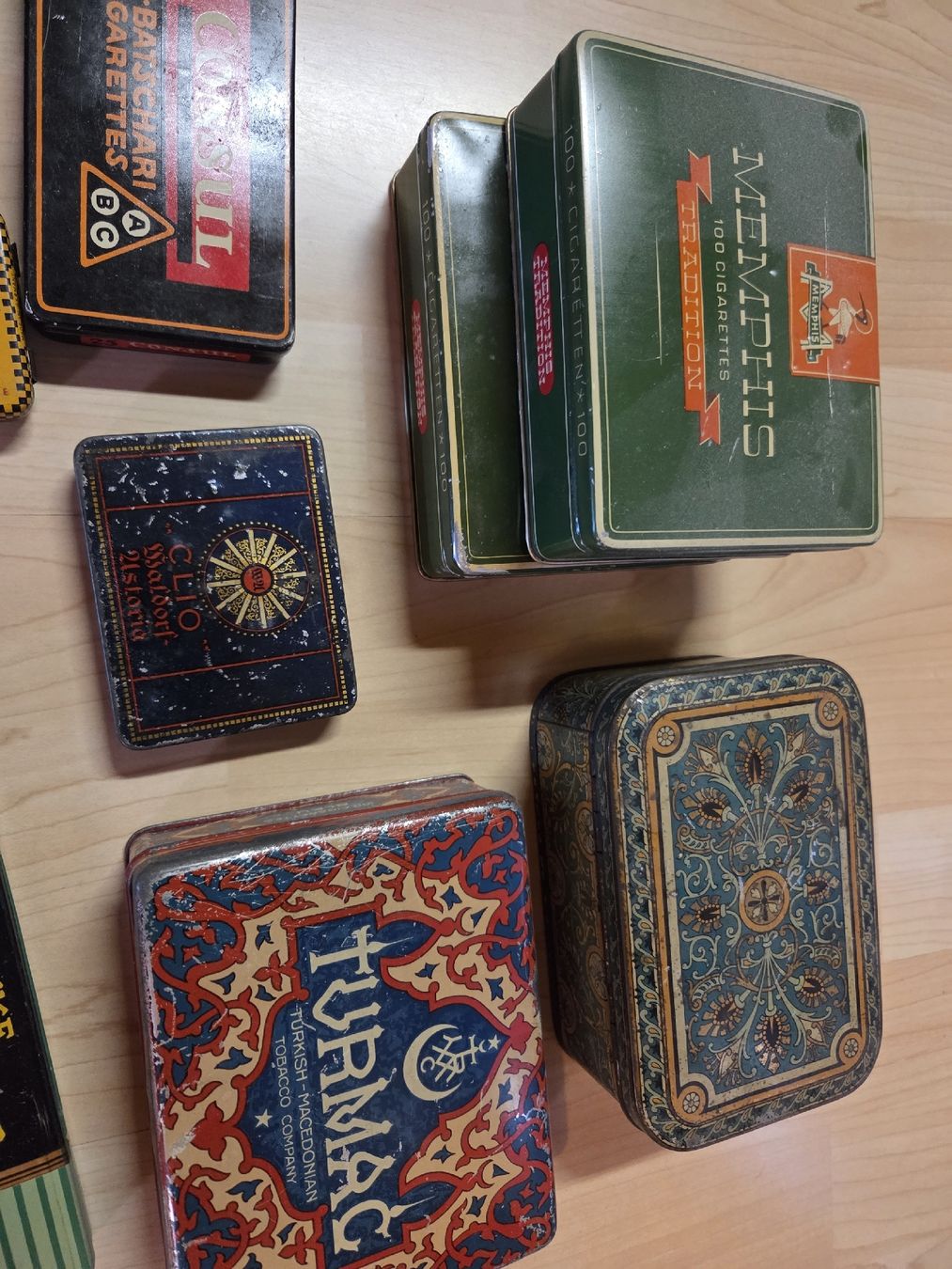 Tutte le decorazioni: Alte Blechdosen – Usato da Guntalingen venduto da Tsch0 3