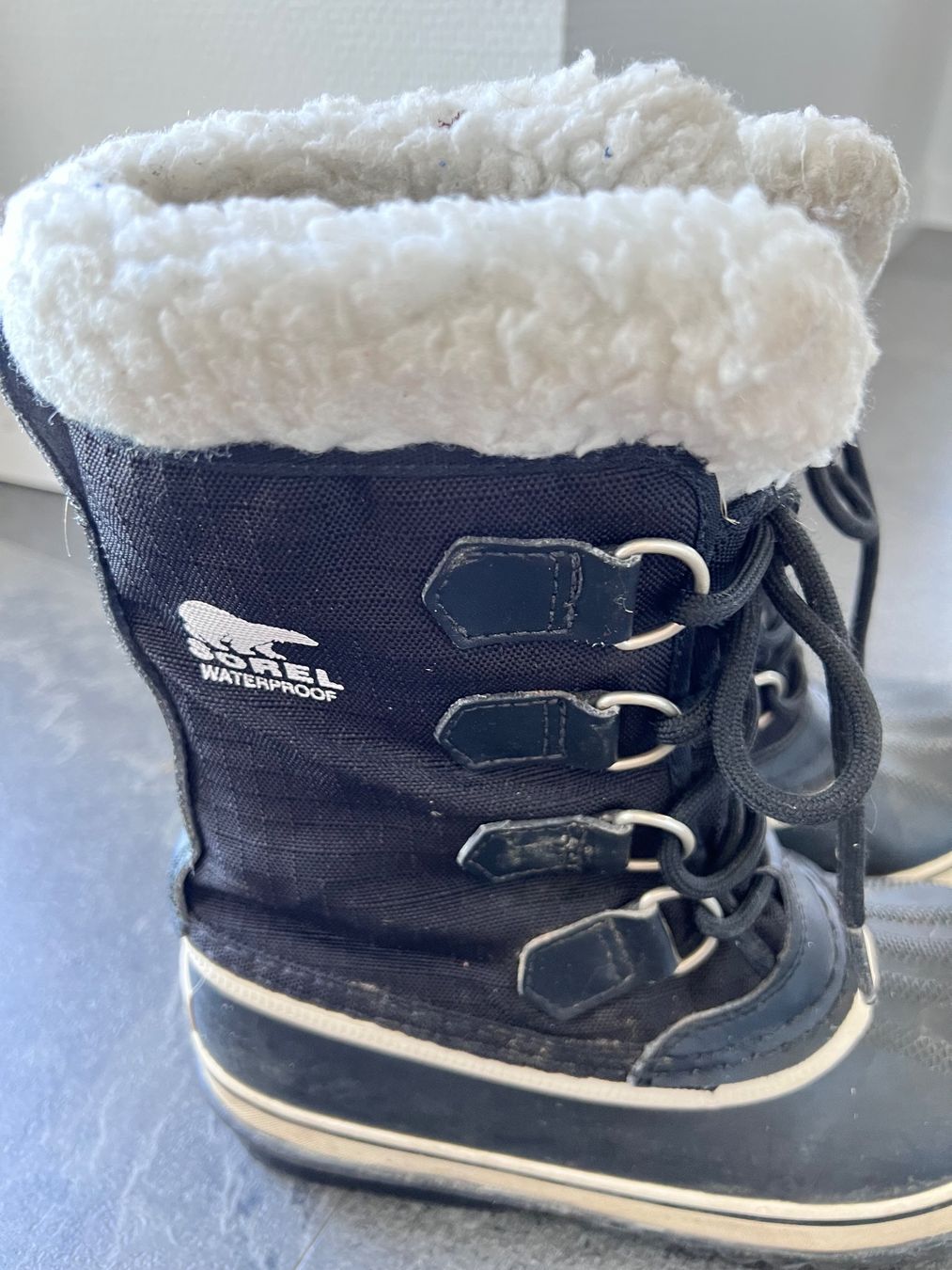 Sorel Scarpe per ragazzi: Sorel Winterstiefel, Größe 36 – Usato da Walzenhausen venduto da Cerna007 1