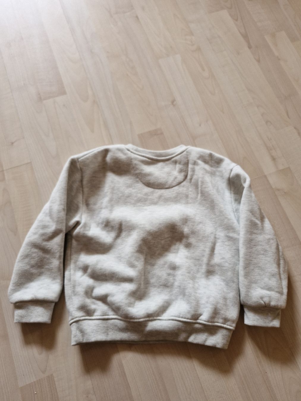Primark Pullover & Sweatshirts: Pullover Gr.116 – Gebraucht aus Disentis/Mustér von epa_862v 1