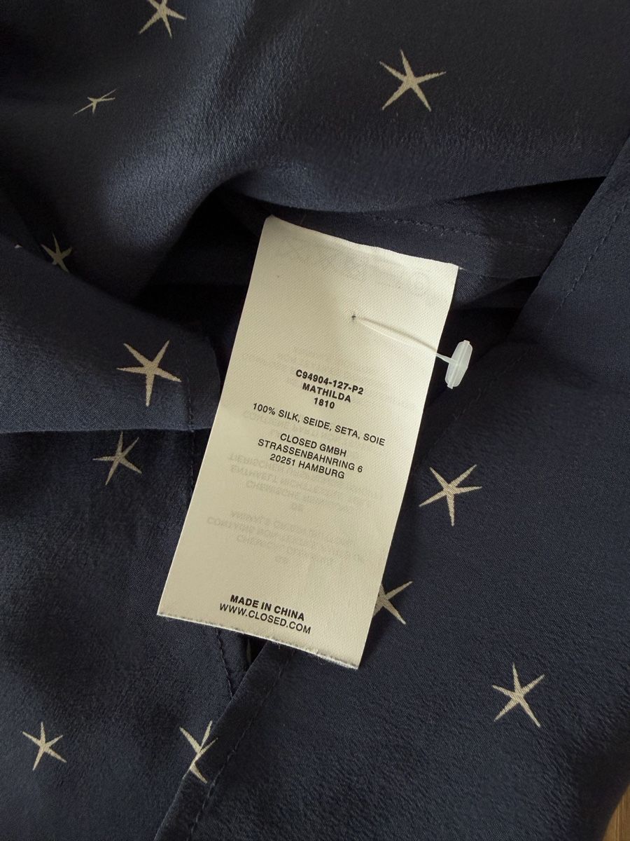 Closed Camicette: Closed Silk Blouse Navy Stars – Usato da Thalwil venduto da kirakirashop 3