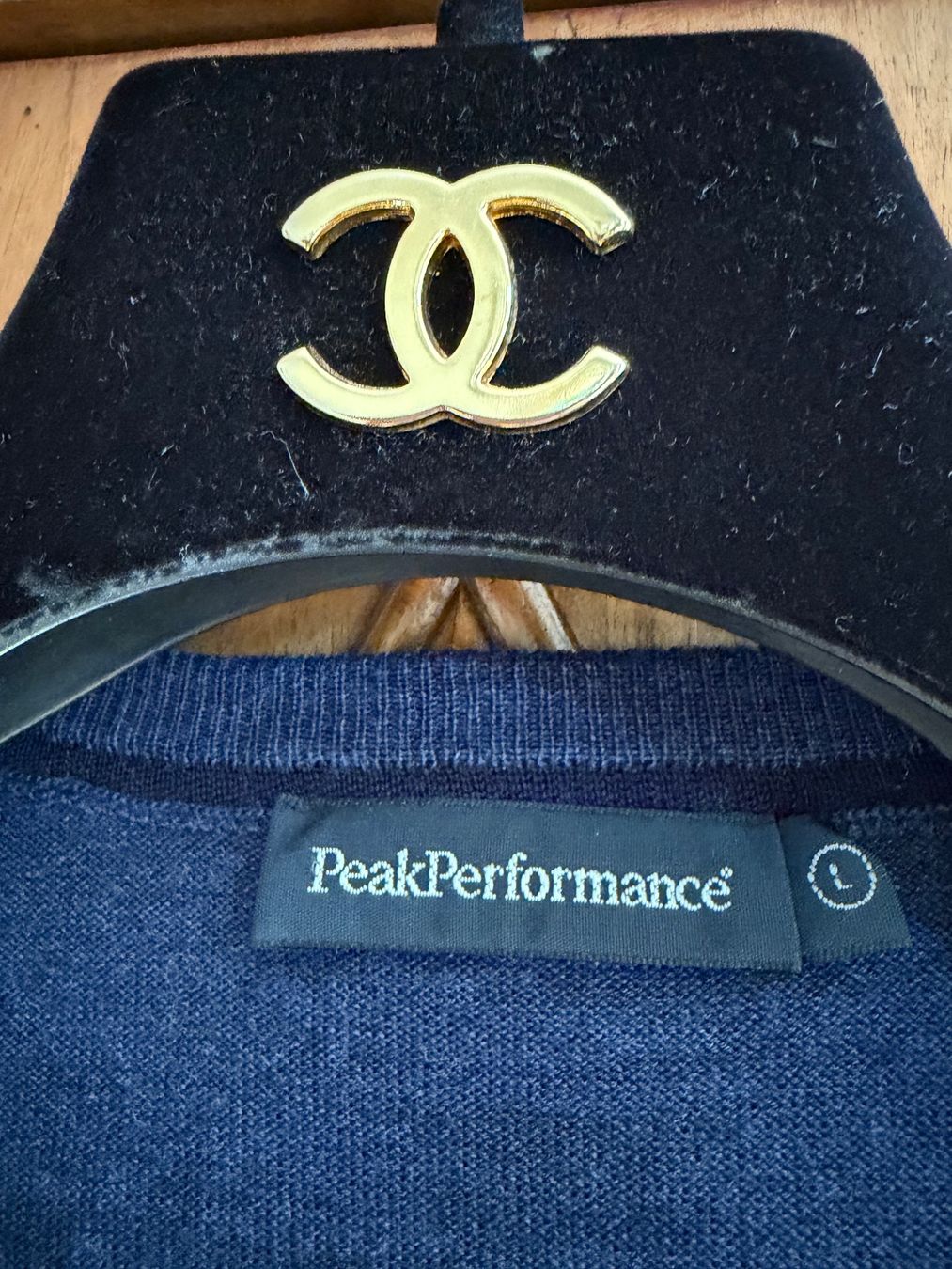 Peak Performance Pullover & Sweatshirts: PEAK PERFORMANCE Pullover 100% extrafeiner Merinowolle Gr. L – Gebraucht aus Interlaken von Bona55 5