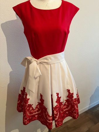 Süsses Kleid, NEU, Gr. XS/S., NP 109.-
