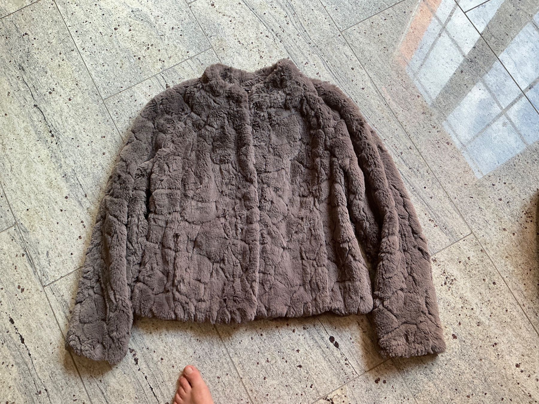 Jacken: jacke aus superweichem material, gr.38 – Gebraucht aus Kerzers von MarianneRamseier