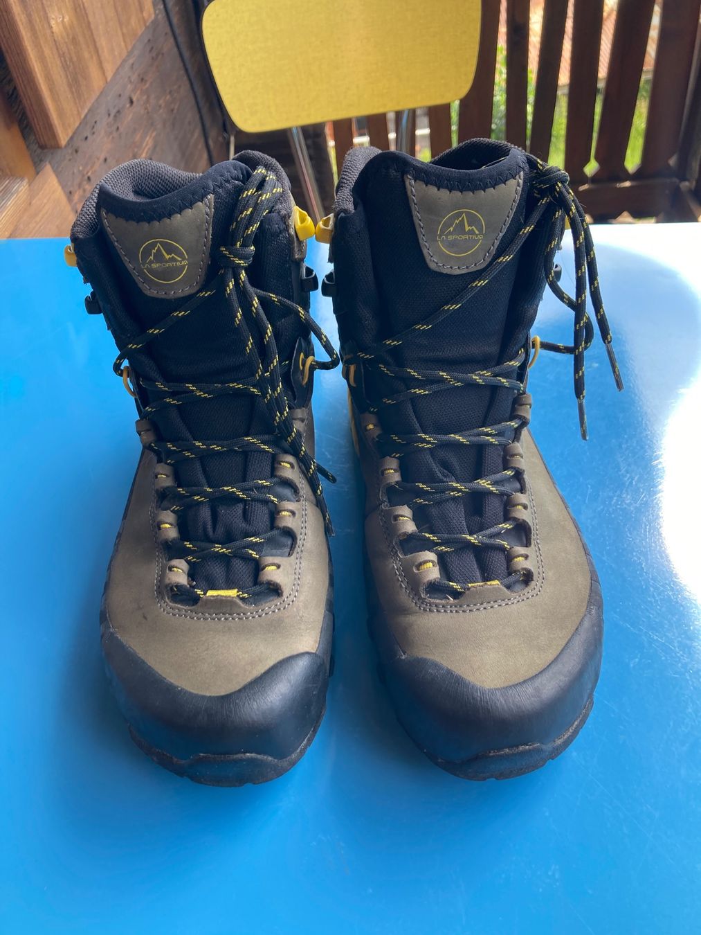 La Sportiva Herrenschuhe: Chaussures sportiva – Gebraucht aus saillon von Cedre
