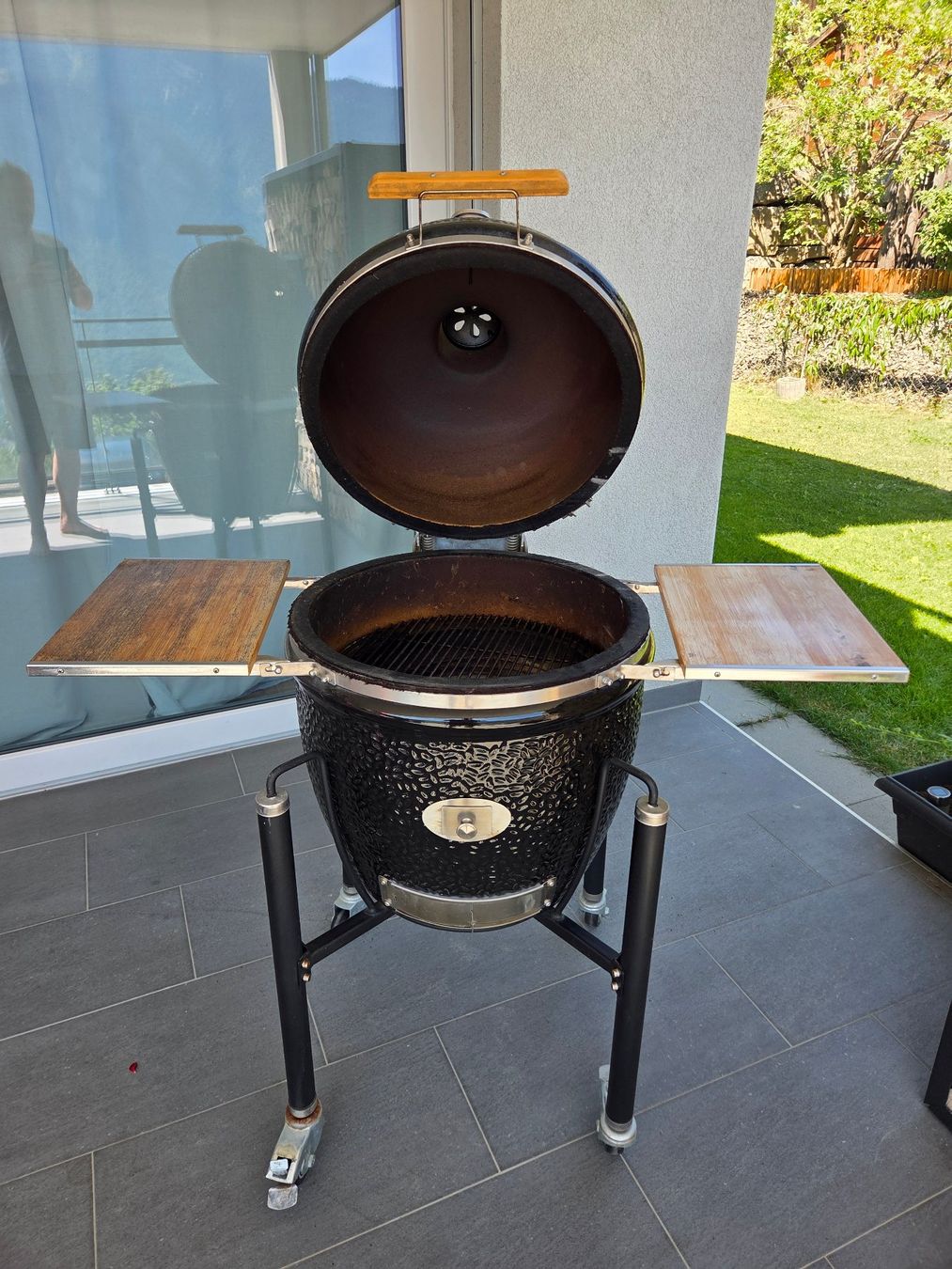 Monolith Grills: Barbecue céramique noirs monolith – Gebraucht aus Verossaz von Couchcouch 3