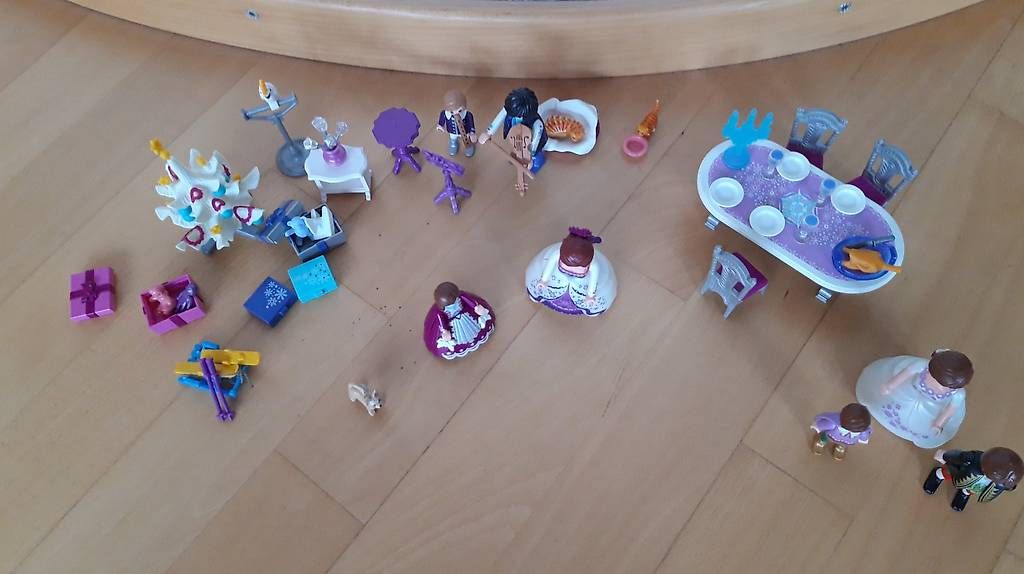 Playmobil Giocattoli: Playmobil 9485 Weihnachtsball – Usato da Steckborn venduto da Kejoel 4