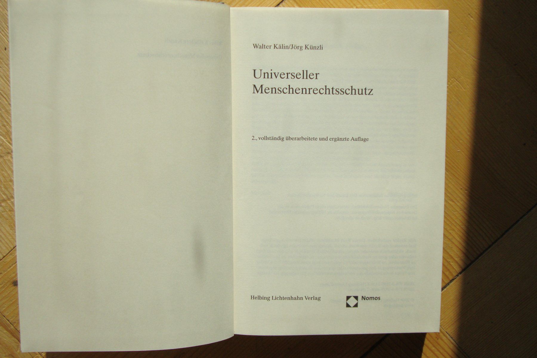 Libri: Walter Kälin - UNIVERSELLER MENSCHENRECHTSSCHUTZ – Usato da Bern venduto da carola31 2