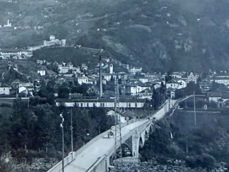 Ansichtskarten: Bellinzona - Panorama - AK – Gebraucht aus Lutry von Ediego