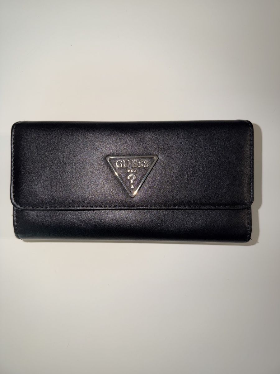 Guess Portamonete: Portefeuille Guess – Nuovo (secondo la descrizione) da Cologny venduto da PEACEANDLOVE