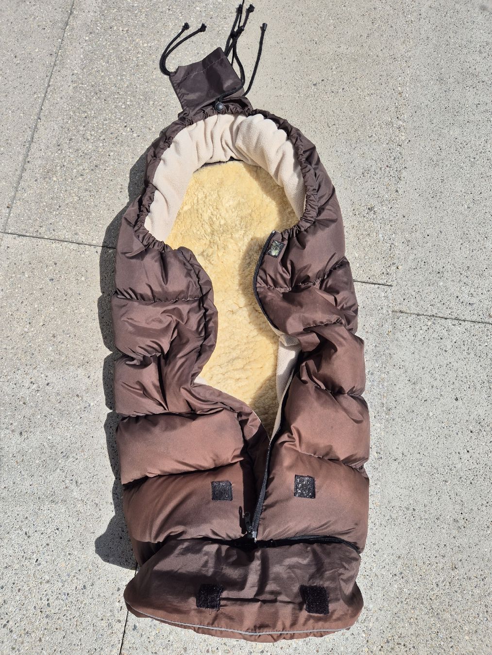 Fillikid Sacchi a pelo: Fusssack braun Lammfell – Usato da Wald ZH venduto da Balestixi1