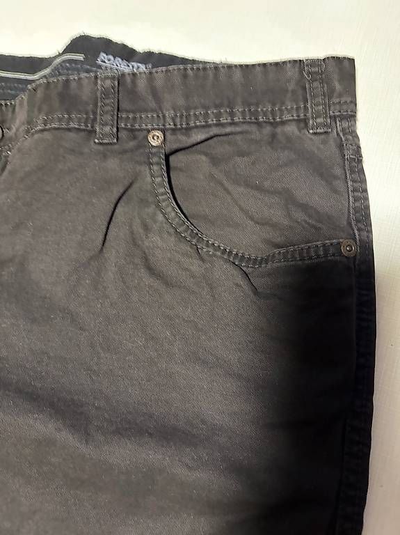 Jeans: Jeans Hose Gr. 56 Foresta – Gebraucht aus Nottwil von Frontal 2