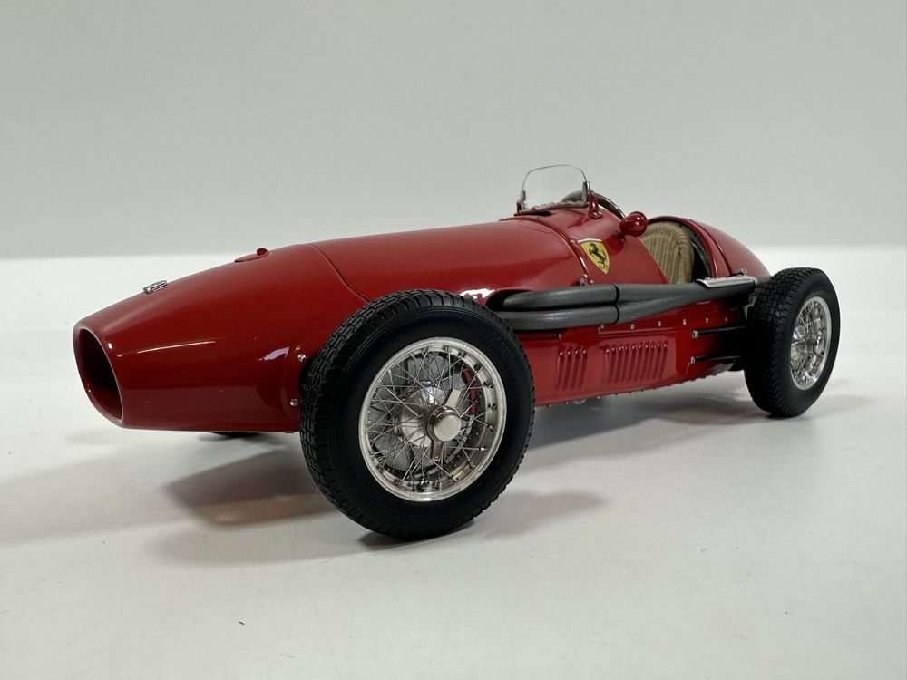 1953 Ferrari 500 F2 1:18 „Der Doppelweltmeister“, CMC, m.OVP