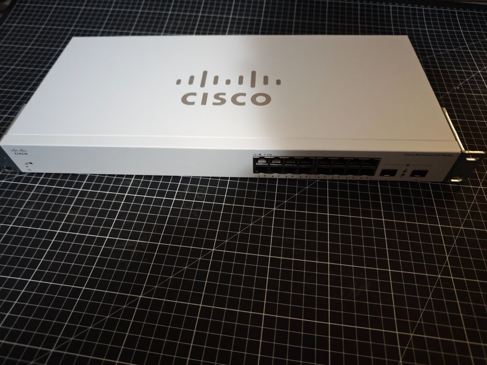 Cisco PoE+ Switch CBS220-16P-2G 18 Port (Gebraucht) in Zürich für CHF ...