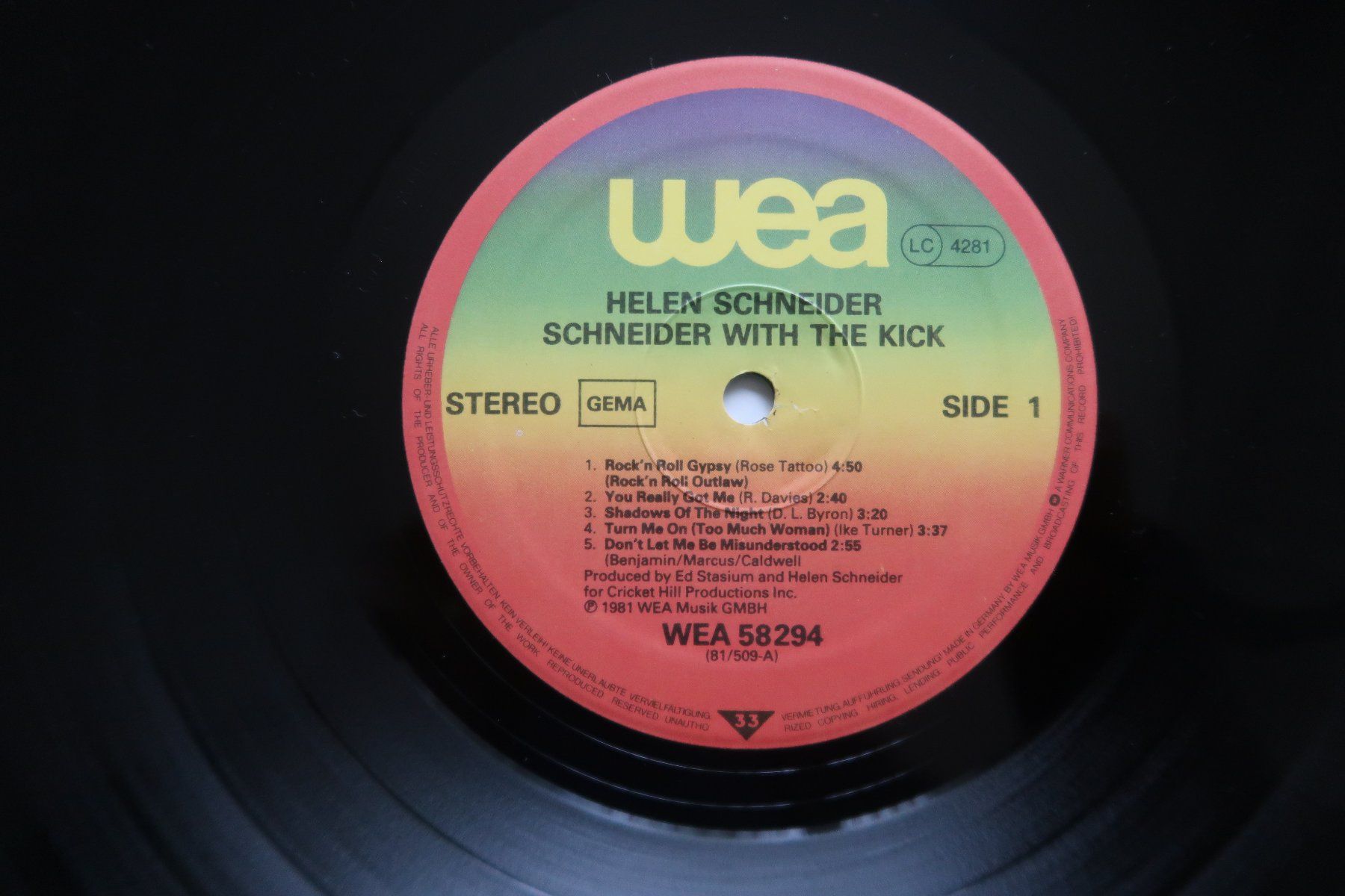 Dischi in vinile: HELEN SCHNEIDER - WITH THE KICK - VINYL LP – Usato da Basel venduto da Patiscat 2