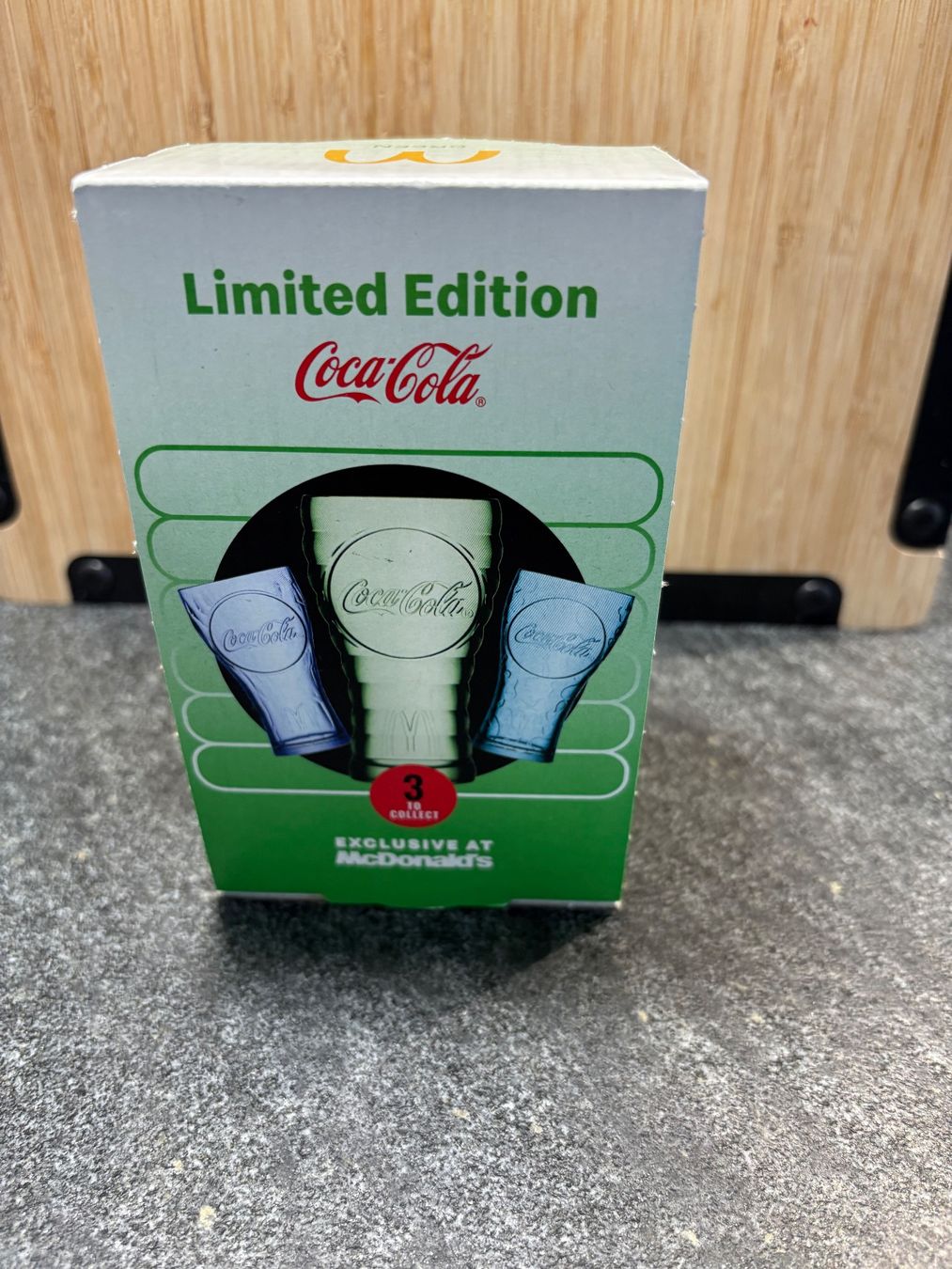 Mc Donald's Bicchieri: McDonalds Glas 2026 grün – Nuovo e nell'imballaggio originale da Kerzers venduto da chassotce 3