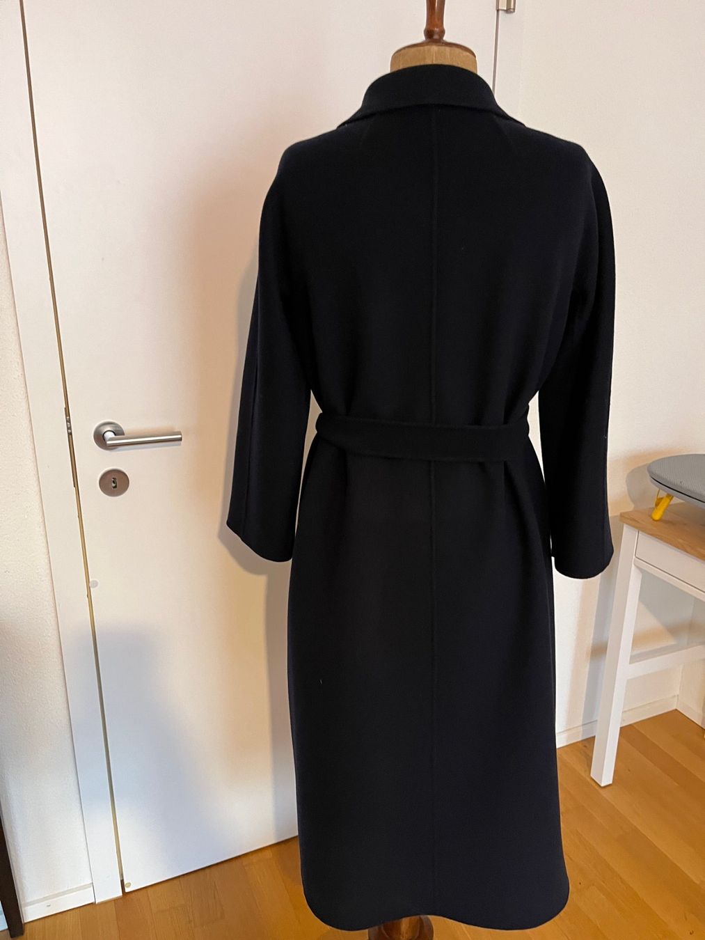 Cappotti: S MAX MARA Mantel 100% Wolle – Usato da Luzern venduto da Aleoschli 1