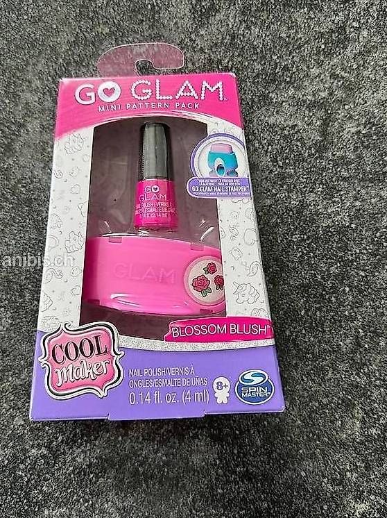 Ongles artificiels: Set manucure Go Glam + recharges neuves – D'occasion à Tolochenaz par pidouxj 2