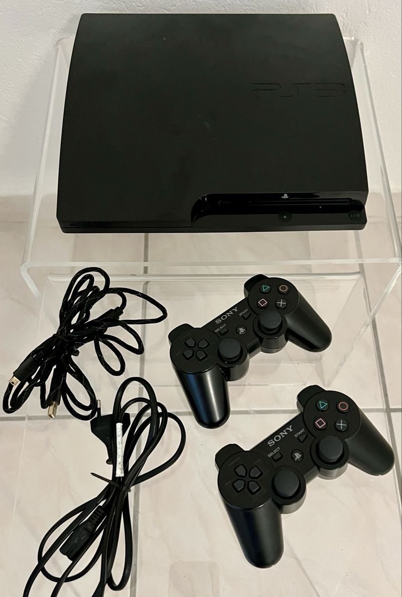 Sony Konsolen: Sony PlayStation 3 Konsole mit 2 Controllern – Gebraucht aus Hunzenschwil von Madachica 8