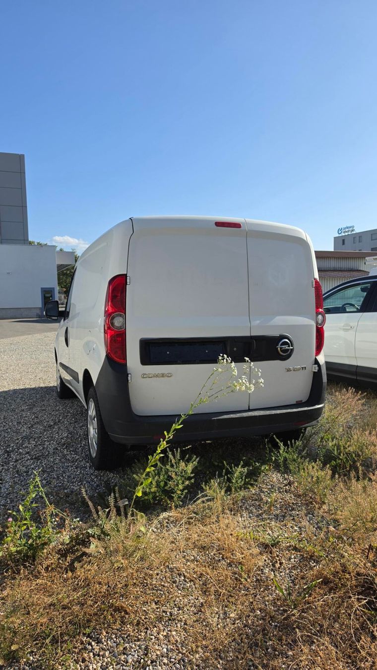 Opel Veicoli commerciali: Opel Combo D1.6 CDTI mit Würth Gestell – Usato da Pratteln venduto da ratchanat 2