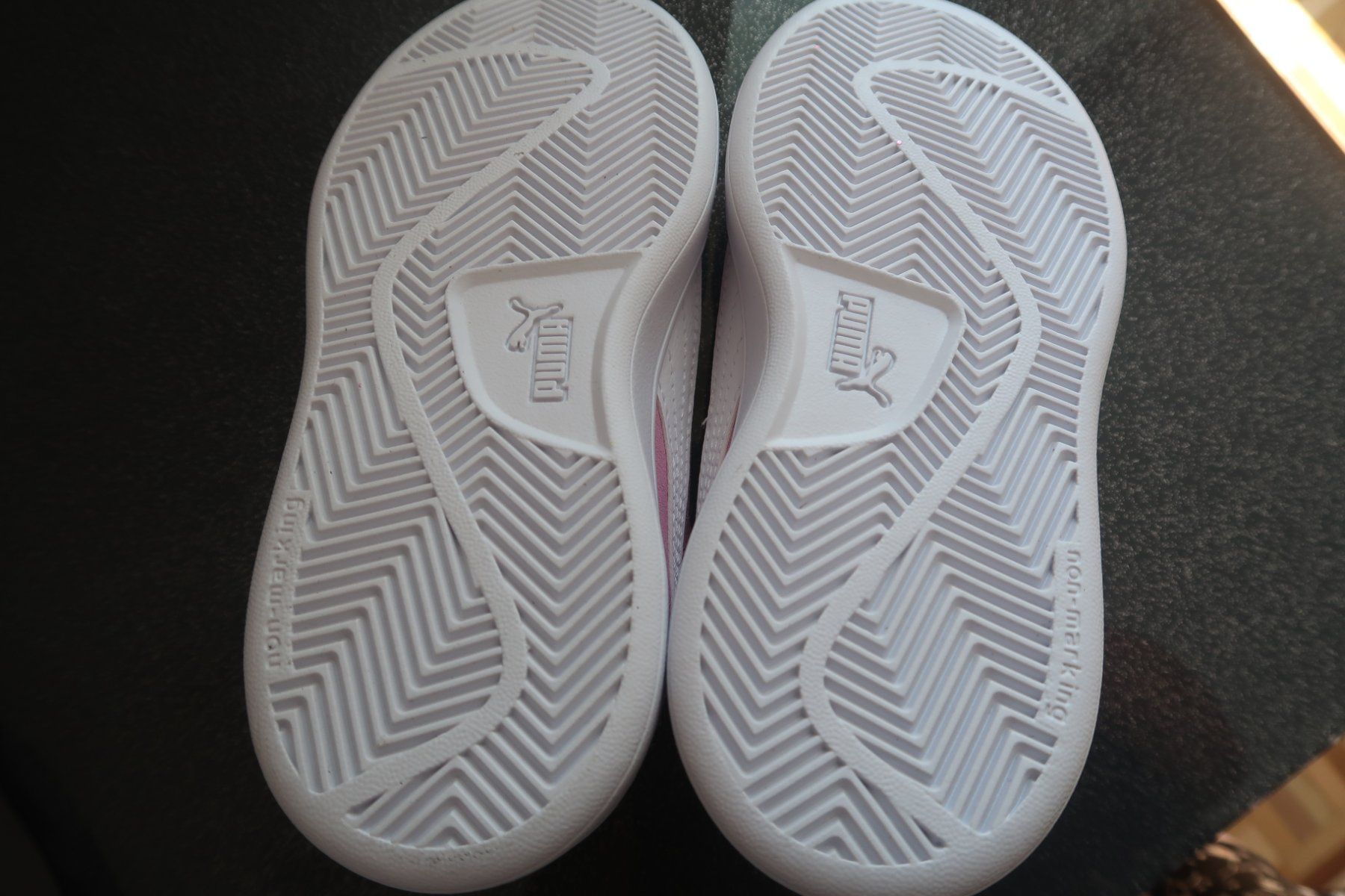 Puma Scarpe per ragazze: Puma Kinder Sneaker Smash Gr. 32 – Nuovo (secondo la descrizione) da Porrentruy venduto da tupatup 2