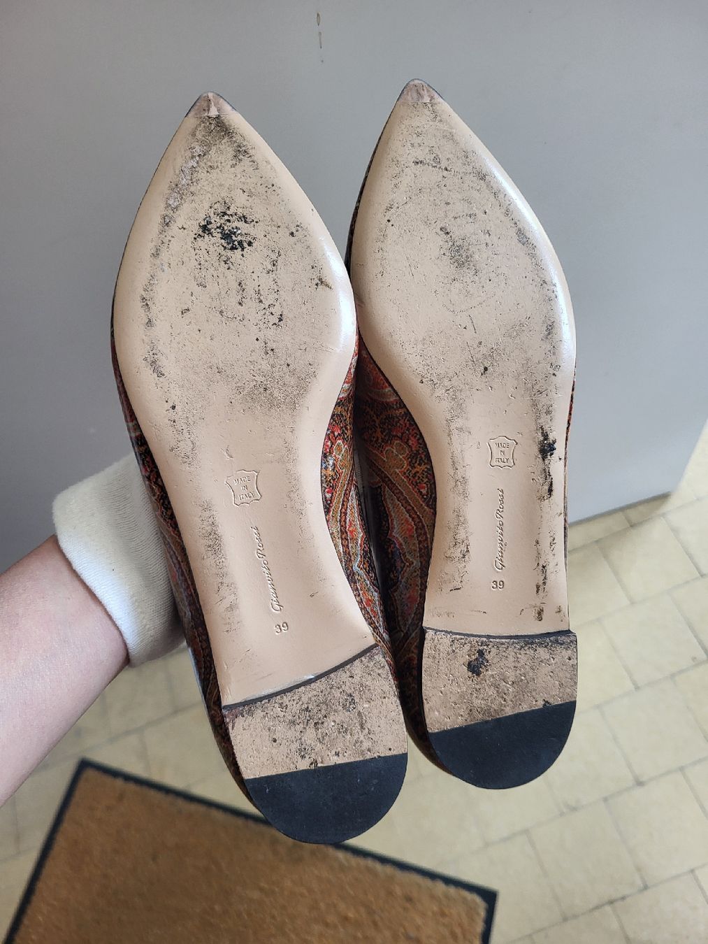 Gianvito Rossi Damenschuhe: Gianvito Rossi Etro Flats – Neu (gemäss Beschreibung) aus Zweisimmen von Adorable 1