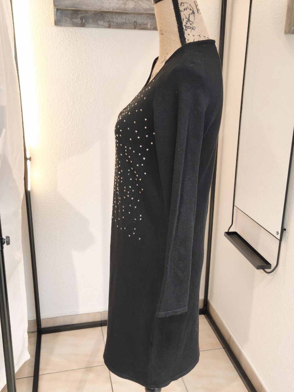 Vestiti: Strickkleid Christine Laure schwarz mit Strasssteinen Gr.S – Nuovo (secondo la descrizione) da Emmetten venduto da SecondhandSiska 1