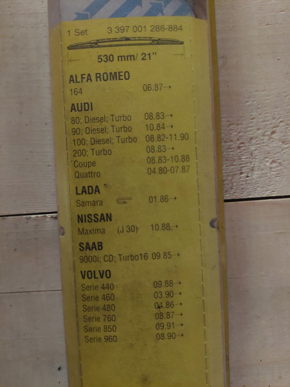 Bosch Tutti pezzi di ricambio auto: Bosch Spoiler Wischerblatt 715S – Nuovo e nell'imballaggio originale da Brunnadern venduto da Oheshh 1