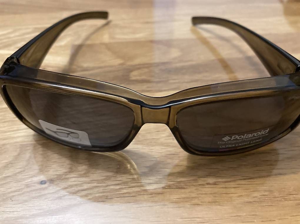Brillen & Gläser: Lunettes à soleil neufs de marque Polaroid – Gebraucht aus Ménières von 30A