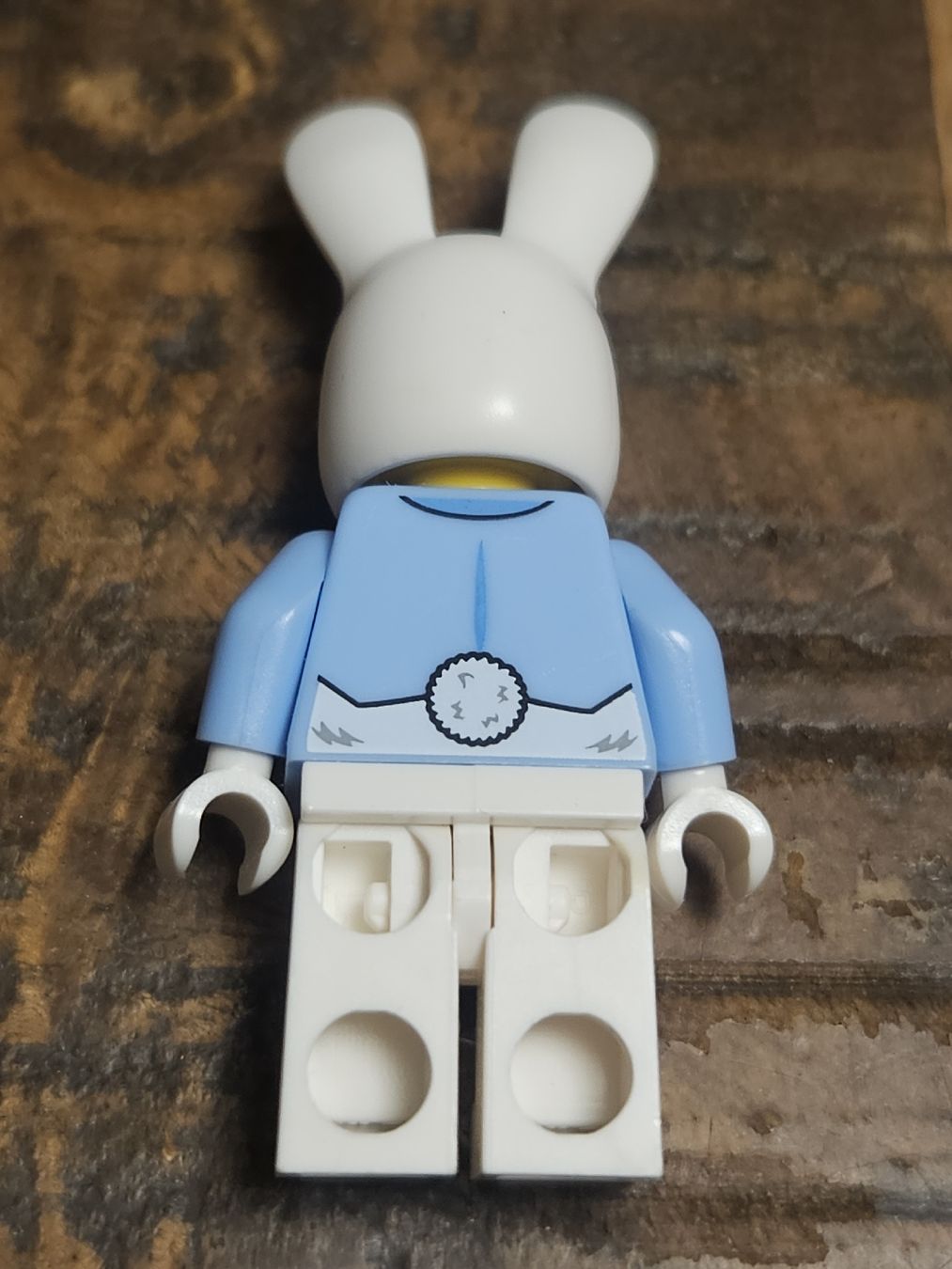 Lego Kit di costruzioni: lego figurine Easter Bunny Guy  hol116 – Usato da Confignon venduto da Ecrofigs 1