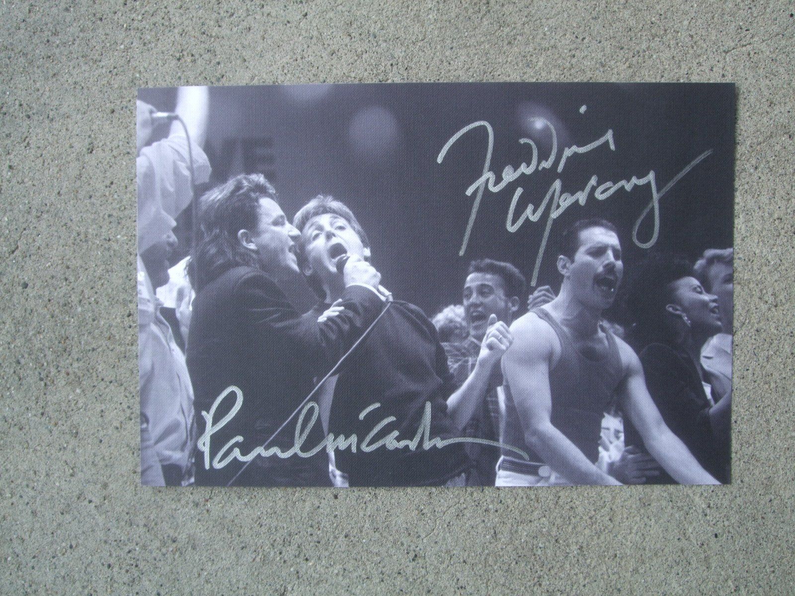 Autografi: FREEDDIE MERCURY+PAUL MCARTNEY HANDSIGNIERT AUTOGRAMMFOTO – Usato da Schachen b. Reute venduto da Dzestar 1