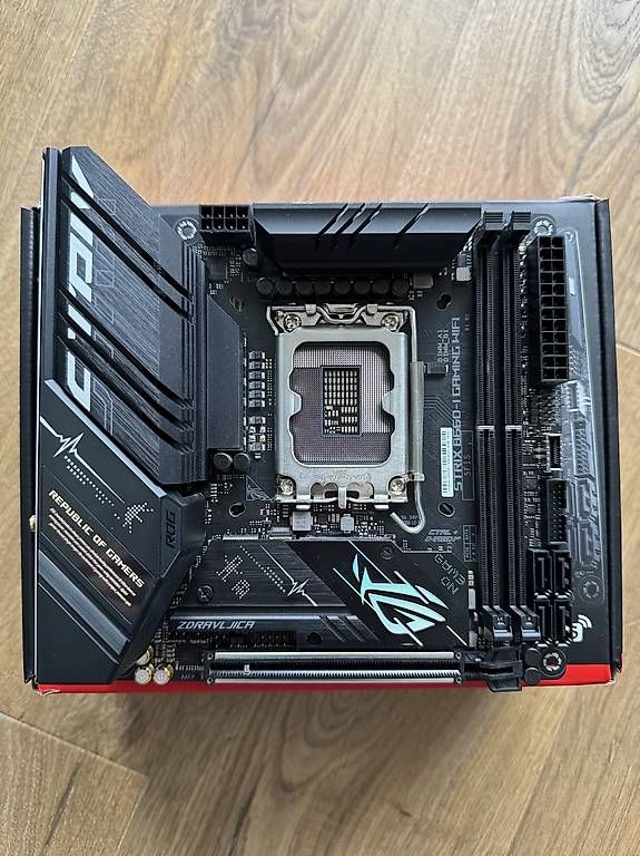 Schede madri: Carte mère ASUS rog strix B660-I gaming wifi  – Usato da Jouxtens-Mézery venduto da mat_yy9b