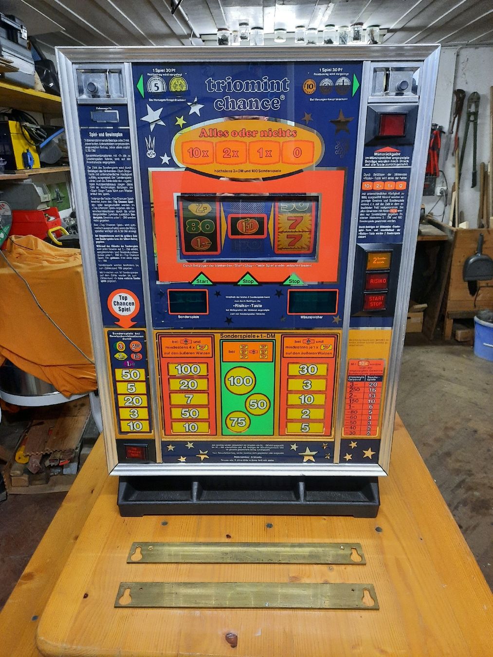 Spielautomaten: Machine à sous – Gebraucht aus Valeyres-sous-Rances von Cor_vintage_7