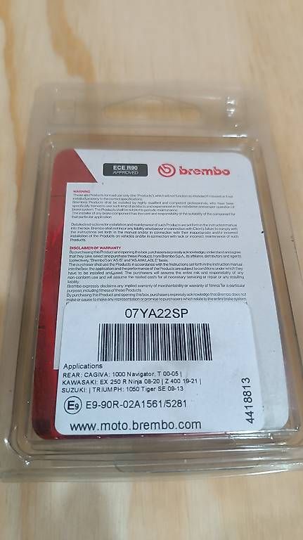 Toutes les pièces auto: Brembo Bremsbeläge Hinten – D'occasion à Flüelen par Iwi5 1