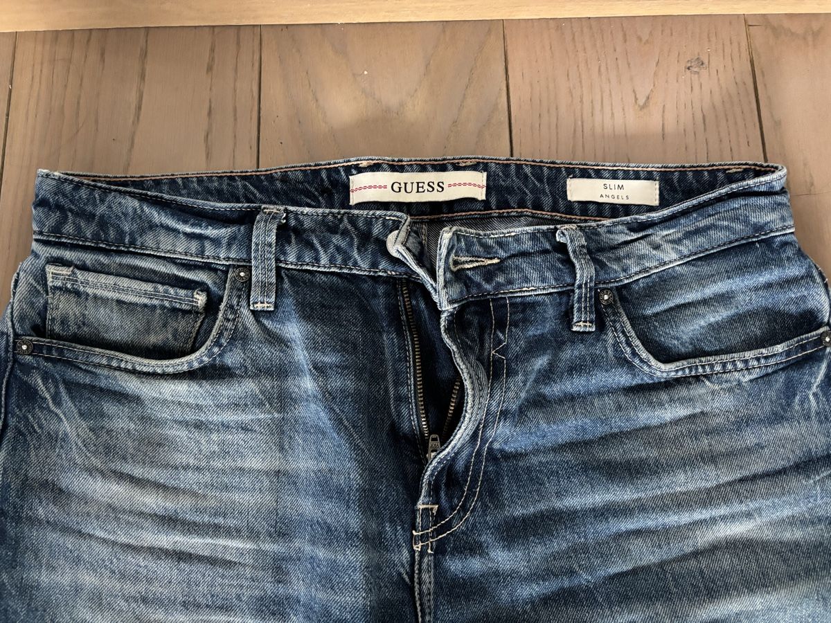 Guess Jeans: Jeans GUESS – Neu (gemäss Beschreibung) aus Corpataux von seniz 1