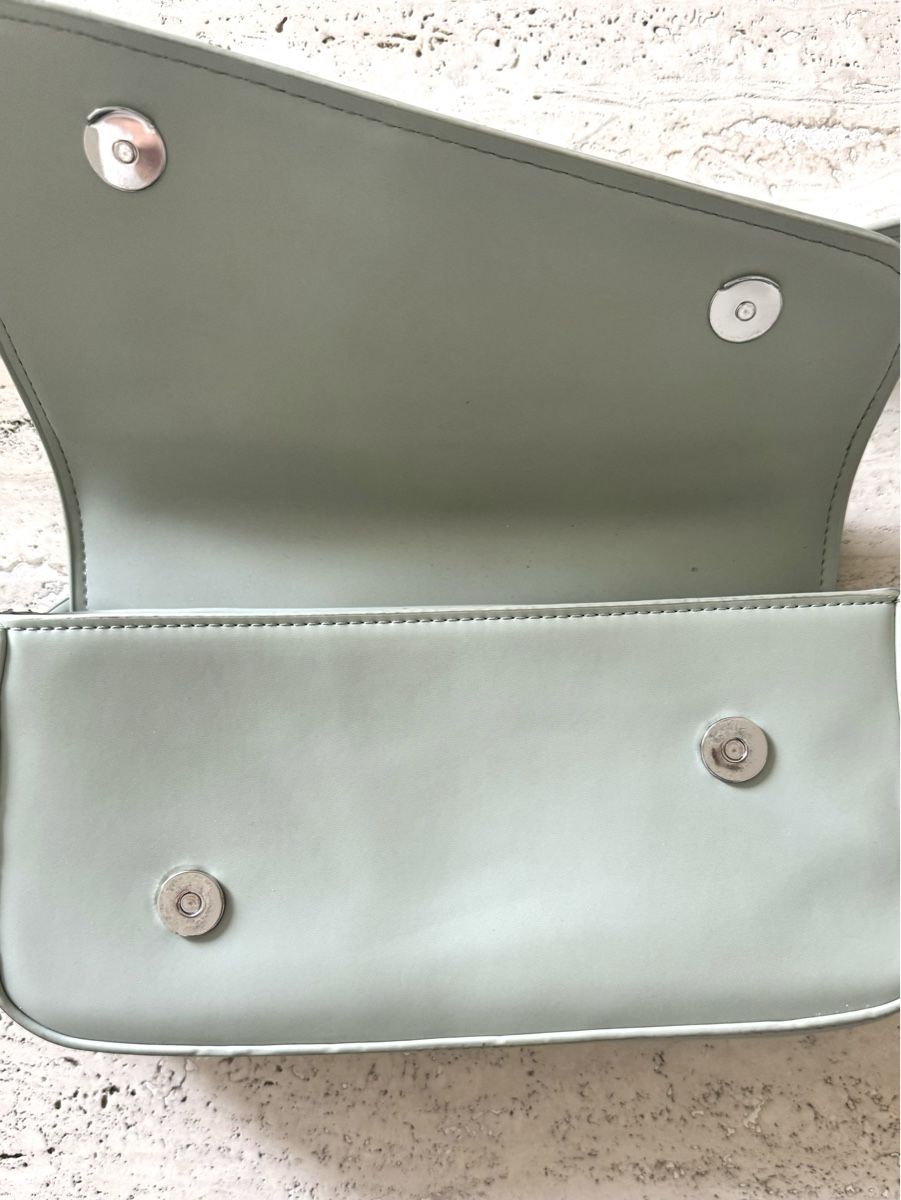 Zara Borse da donna: Hellblau/-grüne Schultertasche – Usato da Zürich venduto da per_6zzl 1